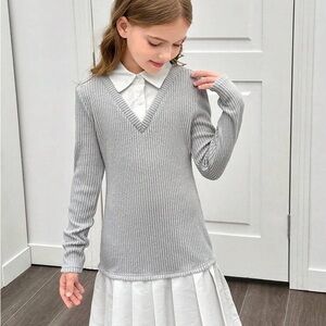 Girls' Light Gray Ribbed V-Neck Sweater